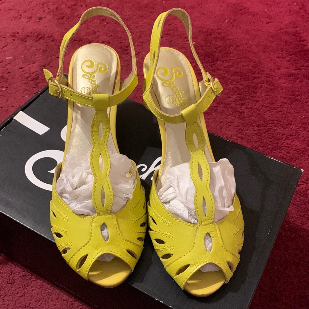 Seychelles Open Toed Sandal